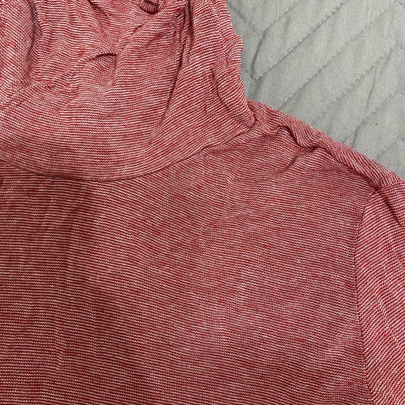 Light turtle neck - Picture 2 of 3